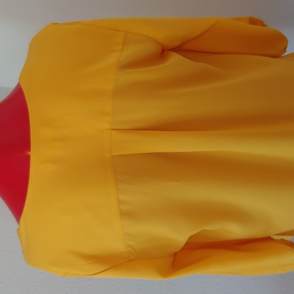 Pleione Sunny Yellow Women's Pleated V-Neck Blouse 3/4 Sleeves Size Small - Picture 7 of 13